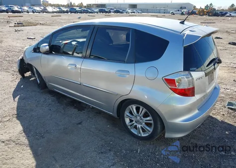 2011 Honda Fit Sport z USA, uszkodzony, nr VIN JHMGE8H54BC013980